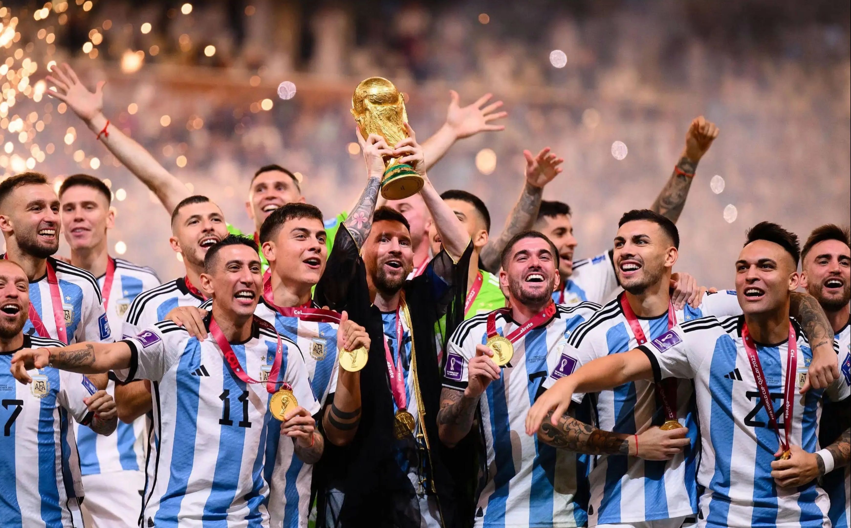 梅西在篮网比赛中比分优势明显，出色防守引发热议！