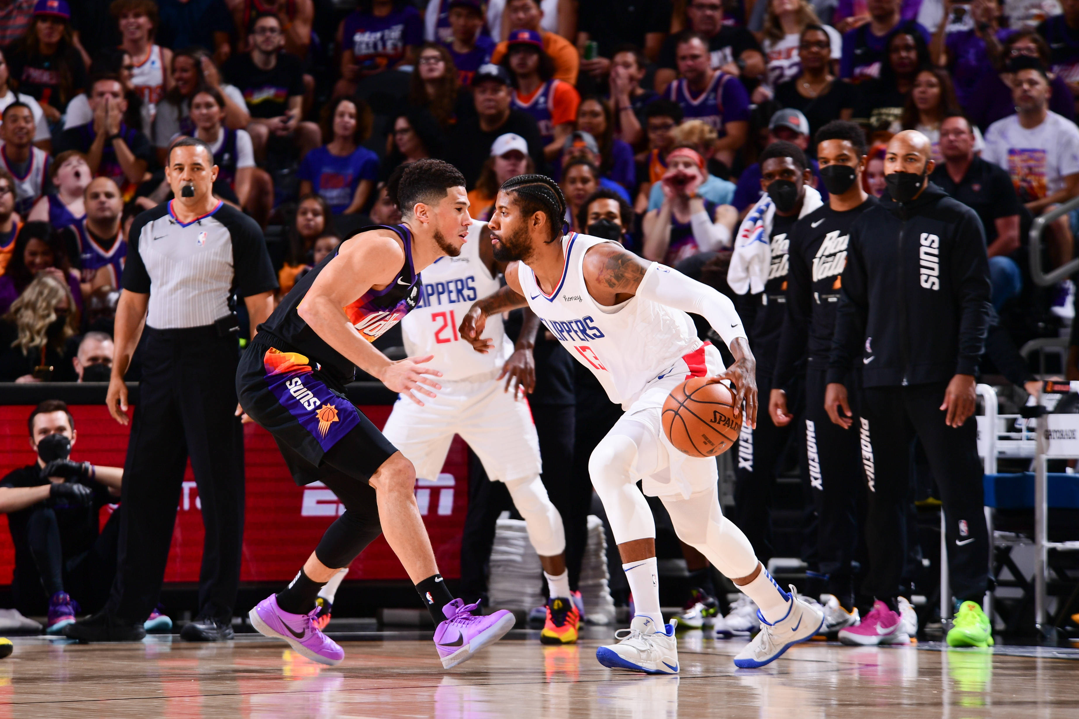 萨拉赫赛事官方发布回归赛场新规，快船争议不断！